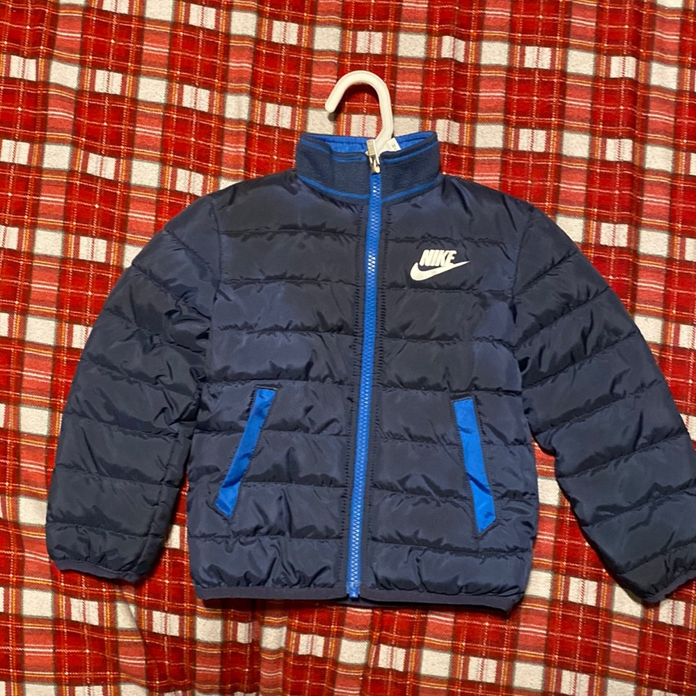 Boy’s blue nike jacket